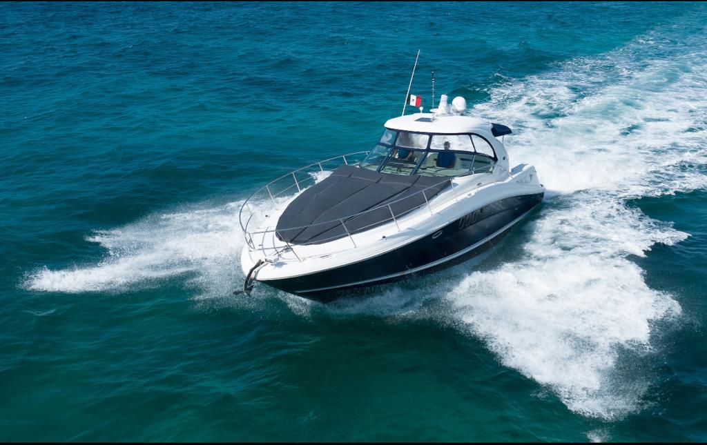 Boat rental cancun